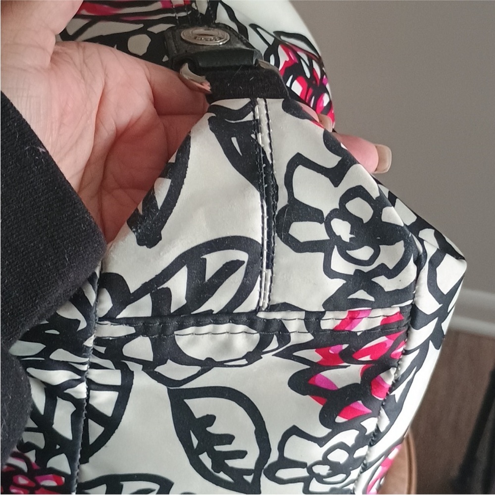 COACH POPPY GRAFITTI SCRIBBLE FLOWERS Tote - Picture 13 of 14